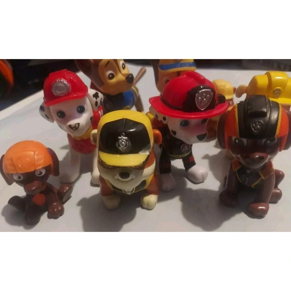 Paw Patrol Figures Lot Of 9‎